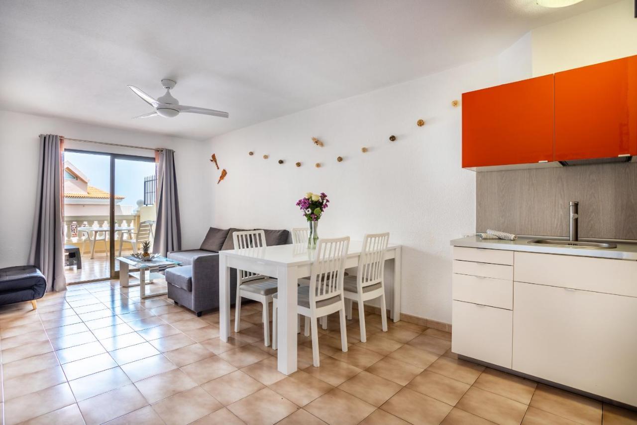 Phoebe's Flat Los Cristianos by LoveTenerife Exterior foto