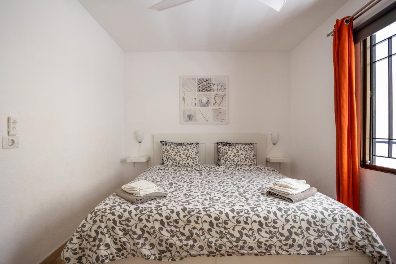 Phoebe's Flat Los Cristianos by LoveTenerife Exterior foto