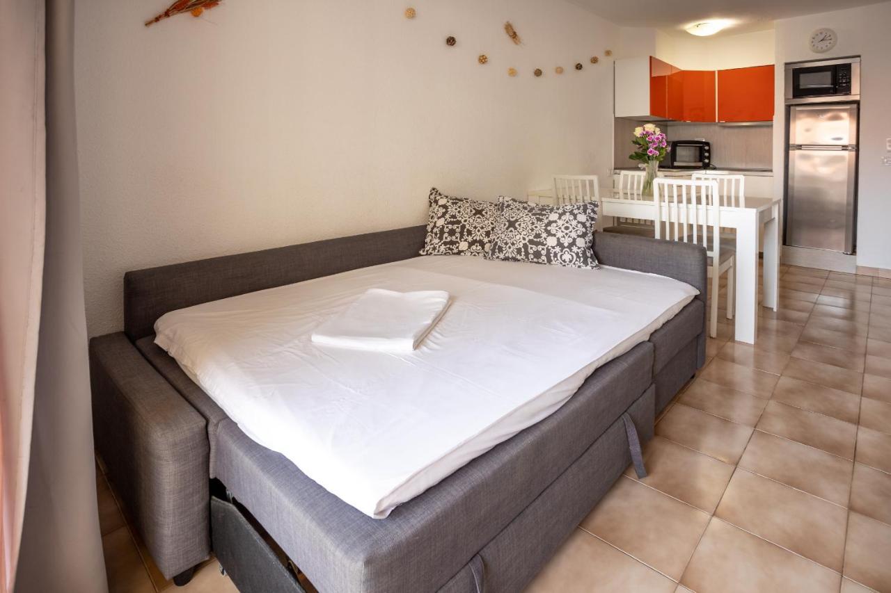 Phoebe's Flat Los Cristianos by LoveTenerife Exterior foto